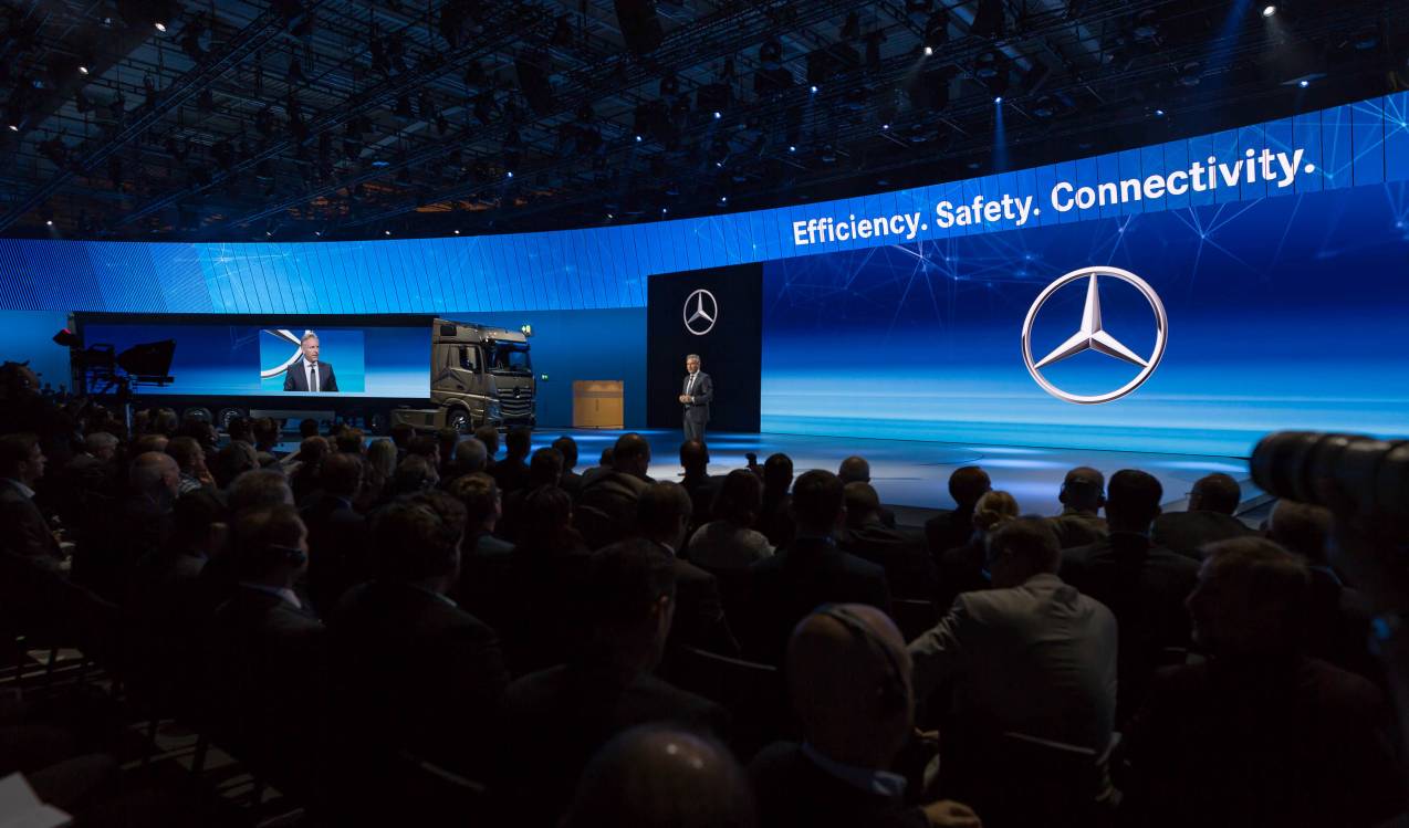 梅赛德斯奔驰新车发布会项目.jpg 梅赛德斯奔驰新车发布会项目.jpg